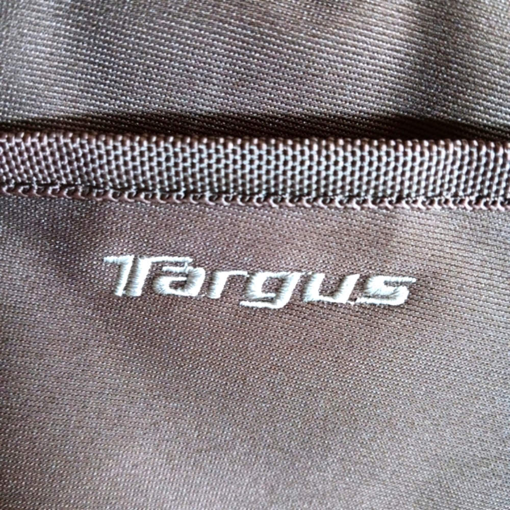 Targus Brown Canvas Laptop Bag Messenger Adjustable Strap Unisex - Picture 15 of 16